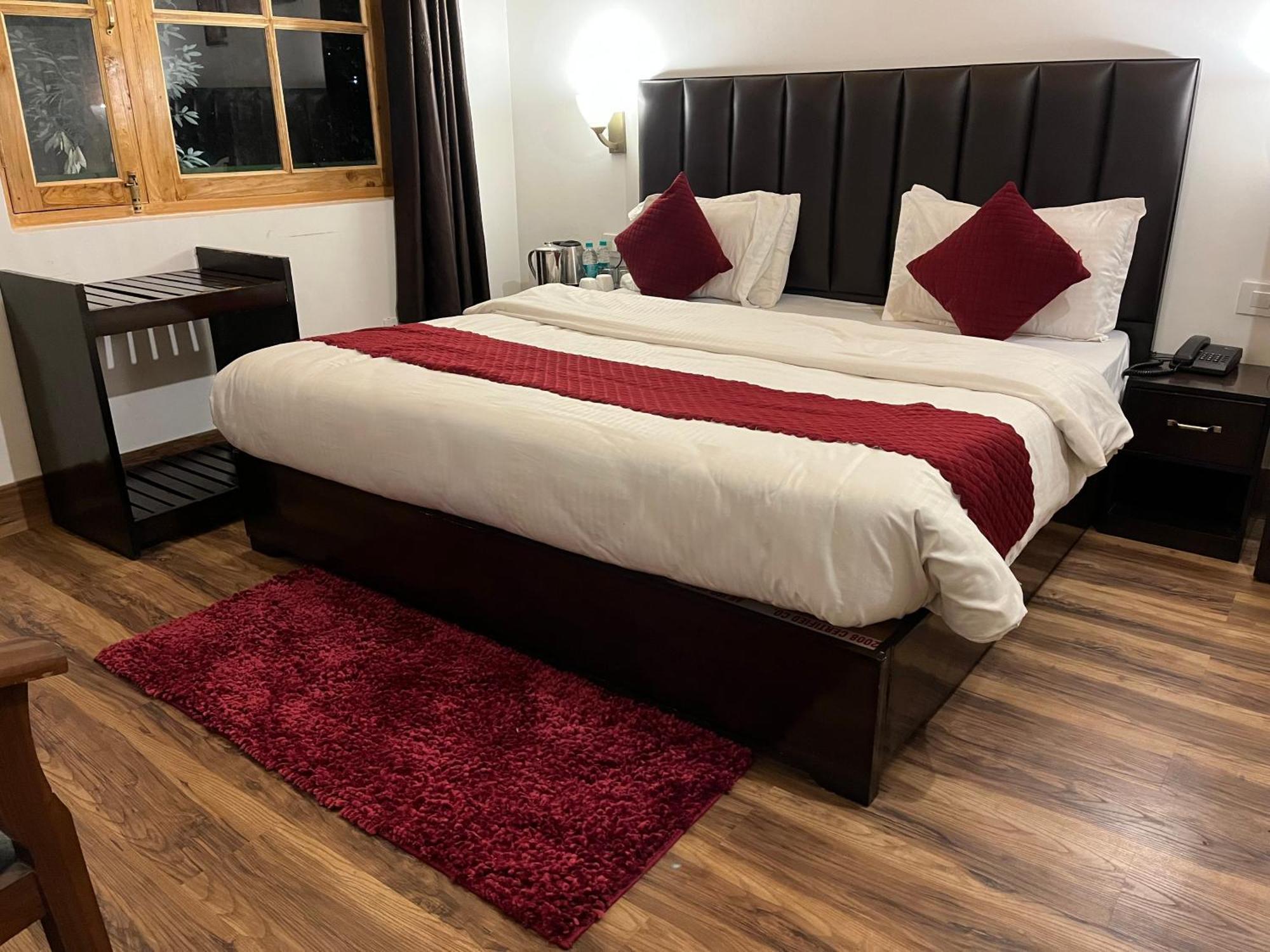 Cedar Woods Resort By Heyan Hotels Nainital Exterior foto